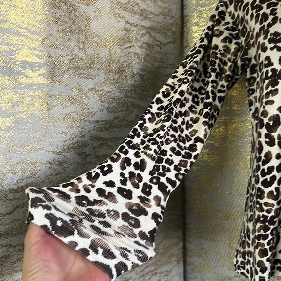 Olsen Europe Cheetah / Leopard Print Round Neck Top Size S-M/8 - Picture 5 of 12